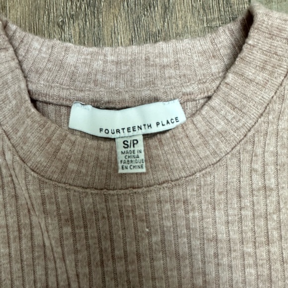 FOURTEENTH PLACE Long sleeve ribbed dress - Picture 2 of 4